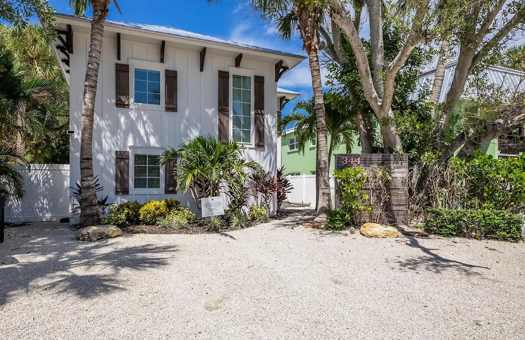 Island House-1